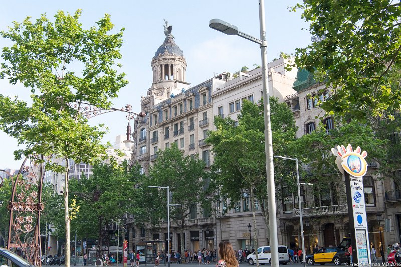 20160528_190300 D4S.jpg - Paseig de Gracia, Barcelona